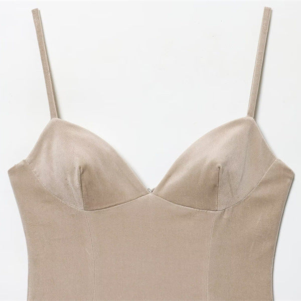 Vestido “Nude Charm” | Mini con tirantes finos y vuelo inferior - Lovelys