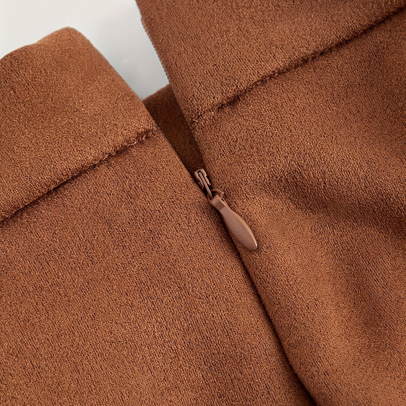 Falda Mini con Flecos – Estilo Western, Corte en A y Botones Decorativos