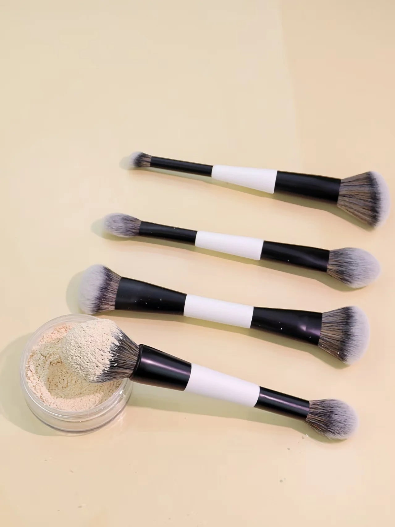 Set de 4 Brochas de Maquillaje Doble Cabezal. - Lovelys